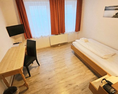 Einzelzimmer im Hotel Restaurant Krone in Königsbrunn