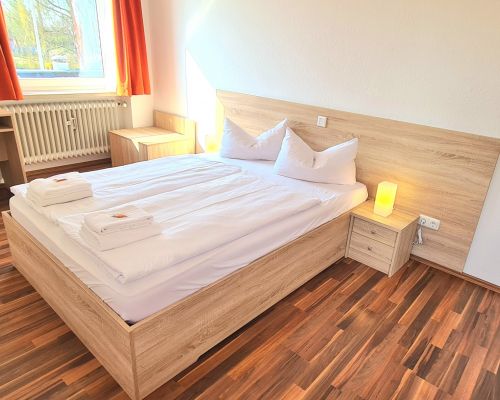 2-Zimmer Appartment Badezimmer mit Dusche