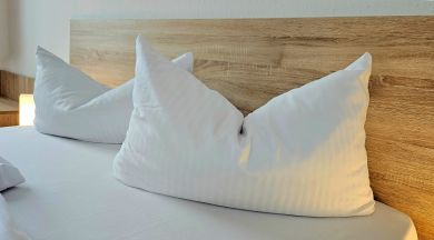 Doppelbettzimmer im Hotel Restaurant Krone in Königsbrunn, Bayern